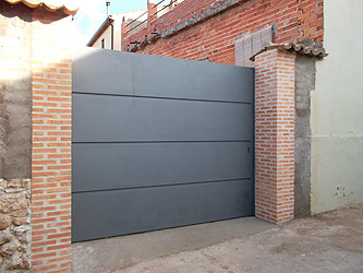 puerta corredera | Carpintería Metálica David Blanco Sanz