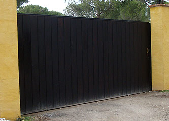 puerta corredera | Carpintería Metálica David Blanco Sanz