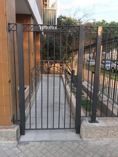Puertas-peatonales-60