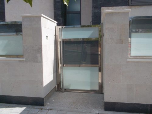 Puertas-peatonales-98